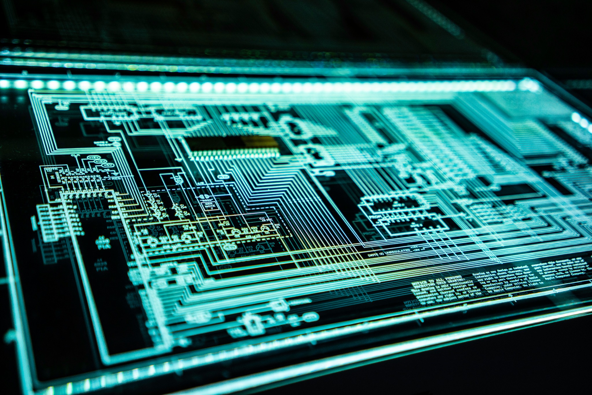 Circuito electrónico y sistemas tecnológicos